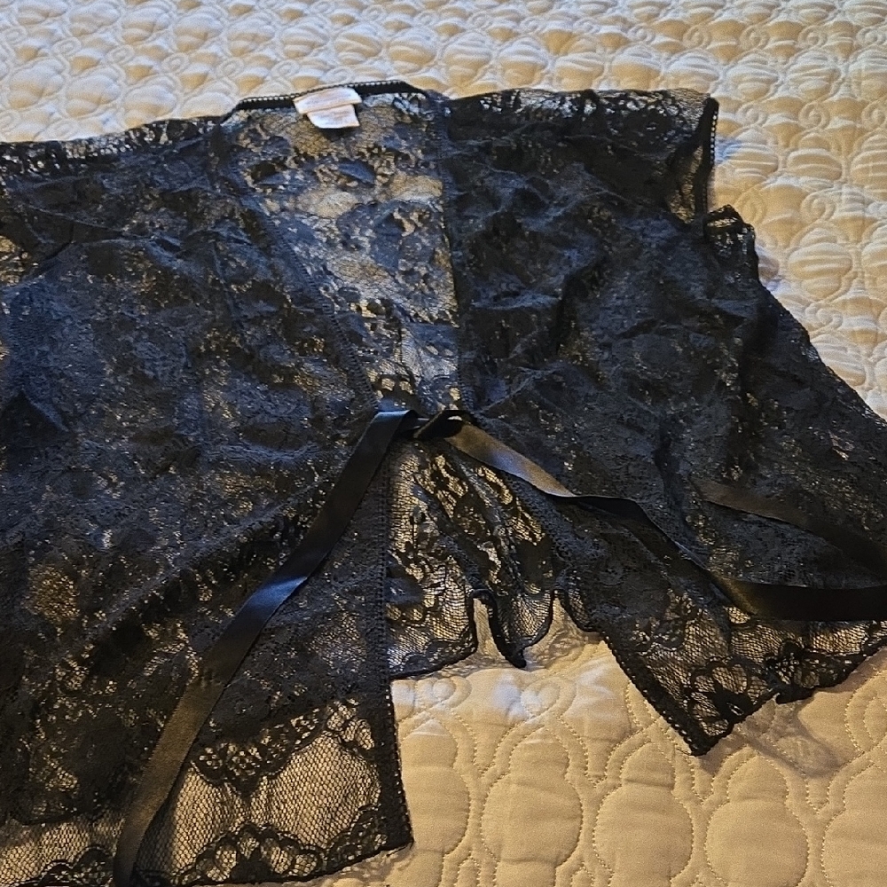 Worthington Black Lace Robe Intimates Sleepwear